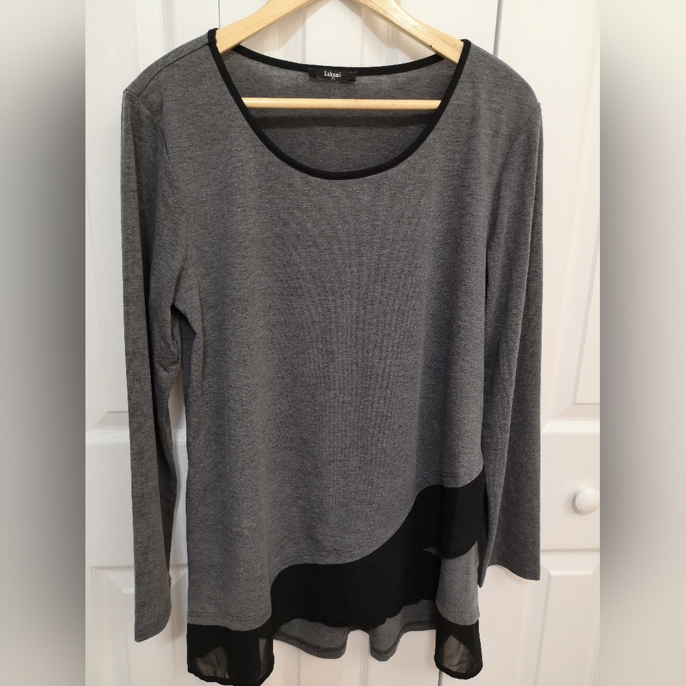 Elegant Gray and Black Women's Tunic